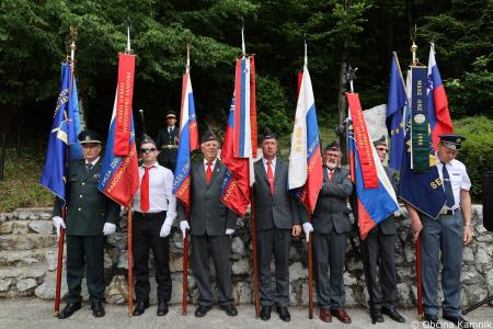 Tradicionalna spominska slovesnost v Češnjicah  (2)